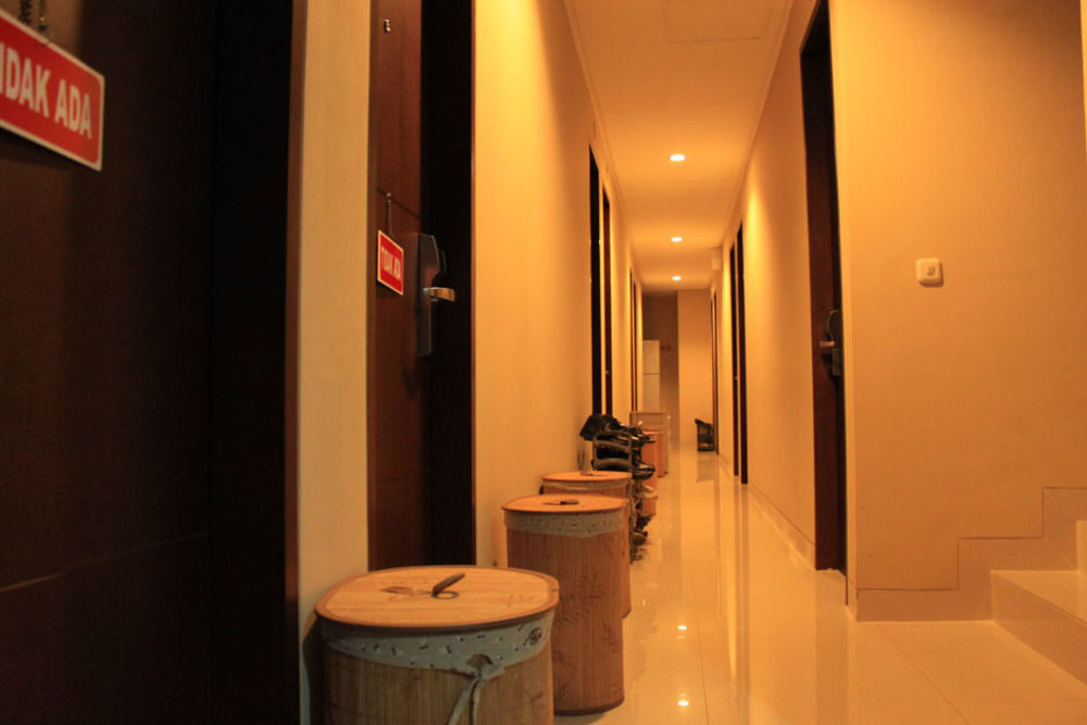 Griya Amartha Otel Cakarta Dış mekan fotoğraf